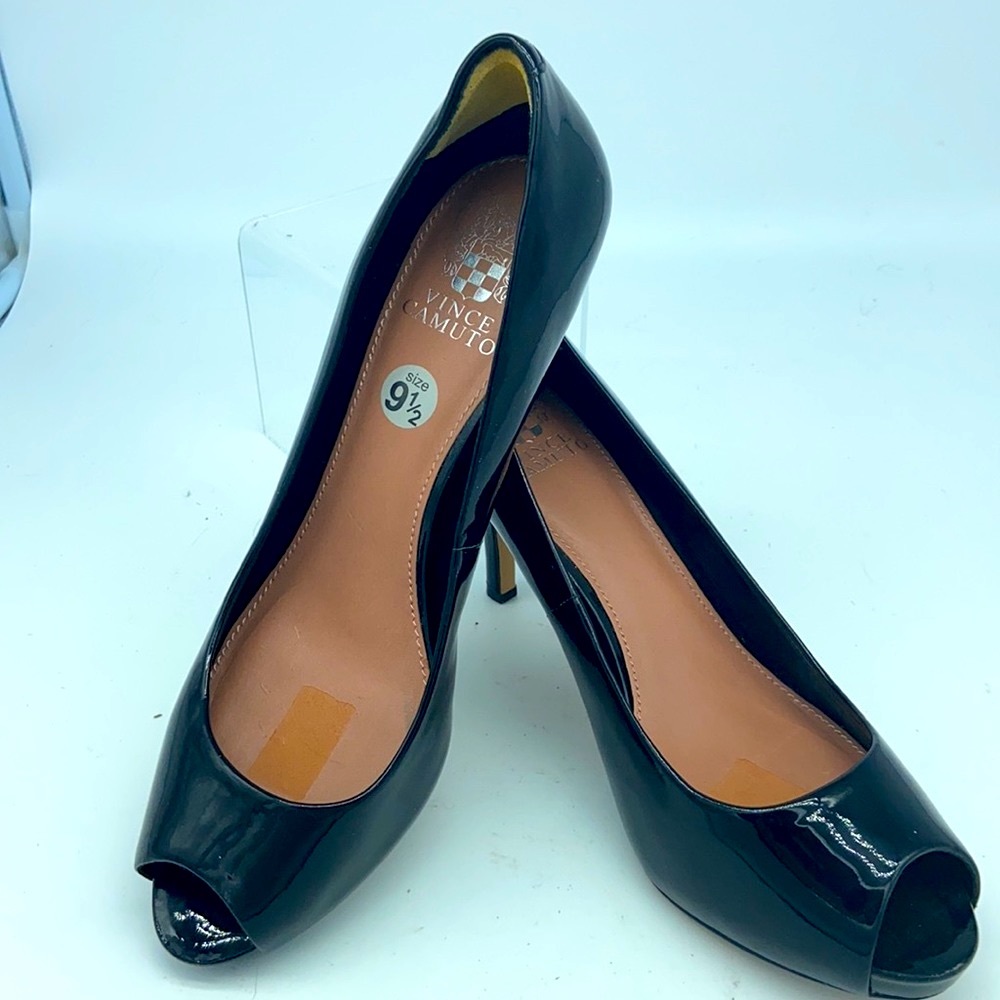 Vince Camuto Patent Leather Peep Toe Pumps. Size 9.5B. Excellent